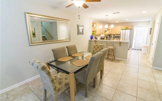 Averys Ocean Breeze - Six Bedroom Home