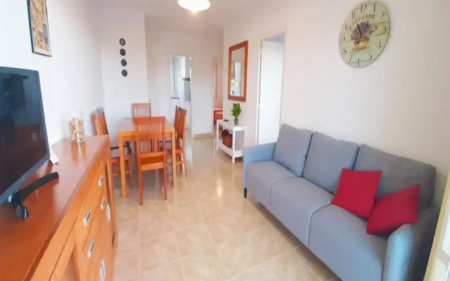 Apartment for 5 People Near Sea Beach