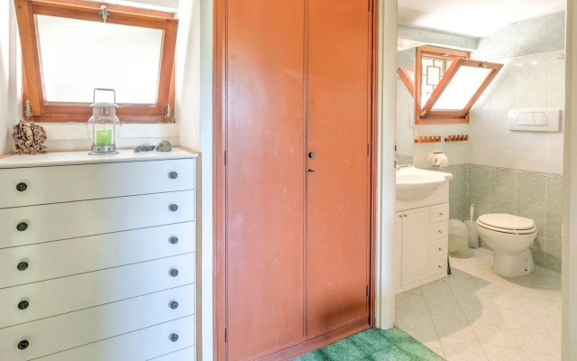 Seaside Apartment With Views, Punta Ala