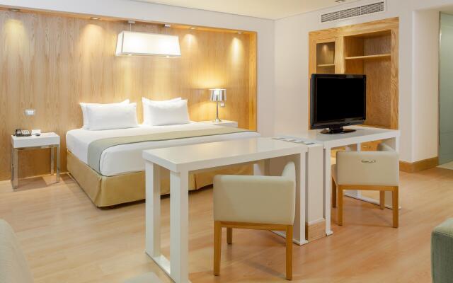 Отель Nh Collection Mexico City Airport T2 Мехико комната для гостей