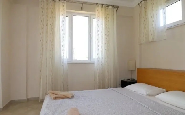 Villa TR07 by Joylettings
