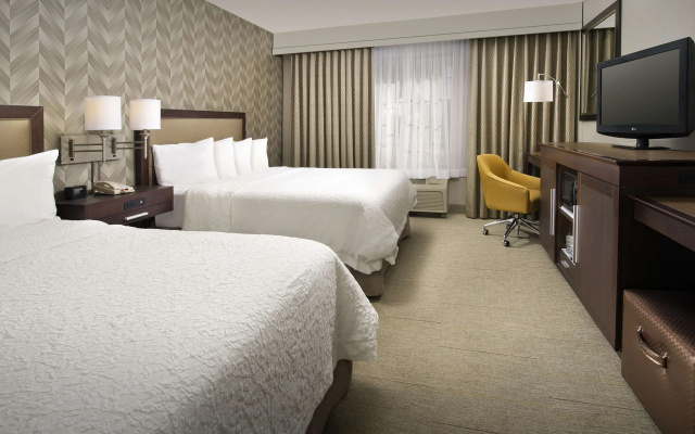 Hampton Inn Kansas City The Legends