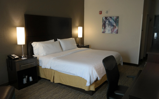 Holiday Inn Express Fredericksburg Southpoint by IHG