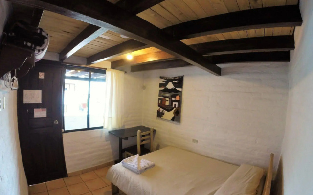 L'AUBERGE INN - Hostel