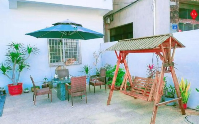 Longhai Yuelai Inn