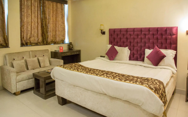 Capital O 4381 Hotel Parashar