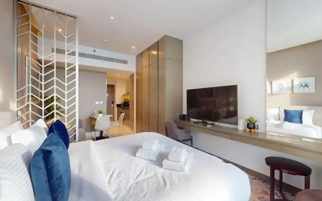 Business Bay - Damac Maison Prive Tower B 915