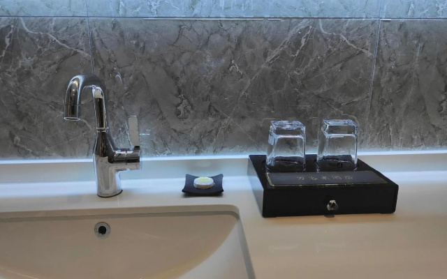 Huainan Wankelai Express Hotel