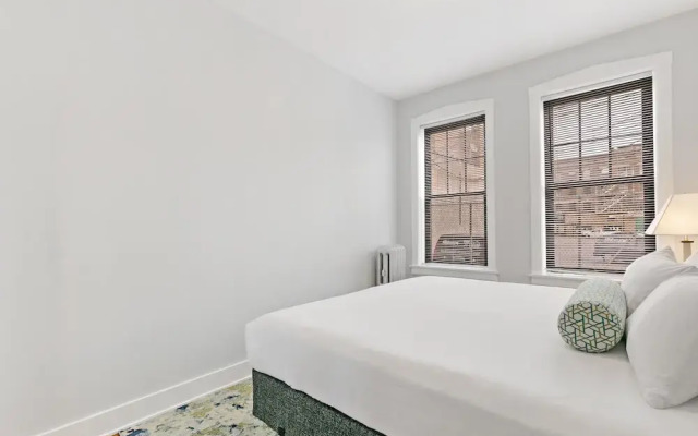 Central 1BR Retreat - Belmont E1