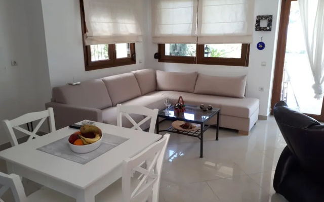 Angelikis Holiday House