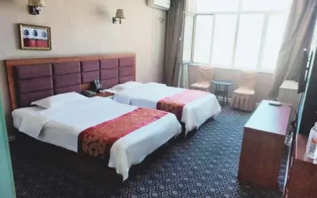 Daqian Business Hotel