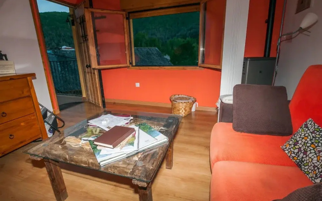 Modern Apartment in Riello with Hot Tub