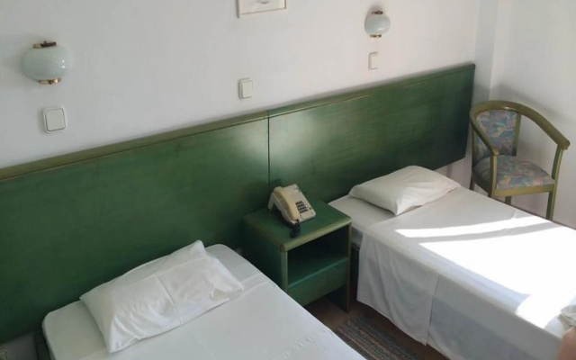 Irinna Hotel