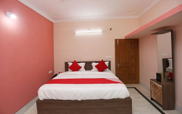 OYO 28631 Hotel Parbati International