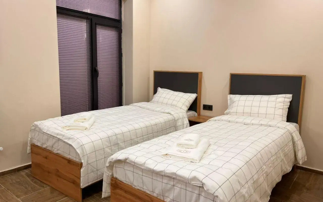 Boutique Hotel 108 (Бутик 108)