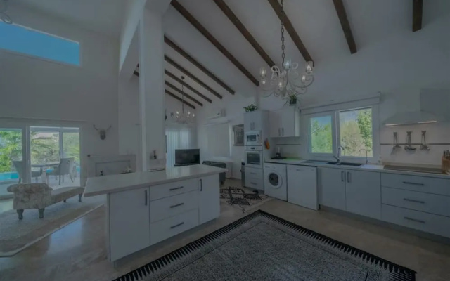 Beautiful 3 Bed Villa in Esentepe