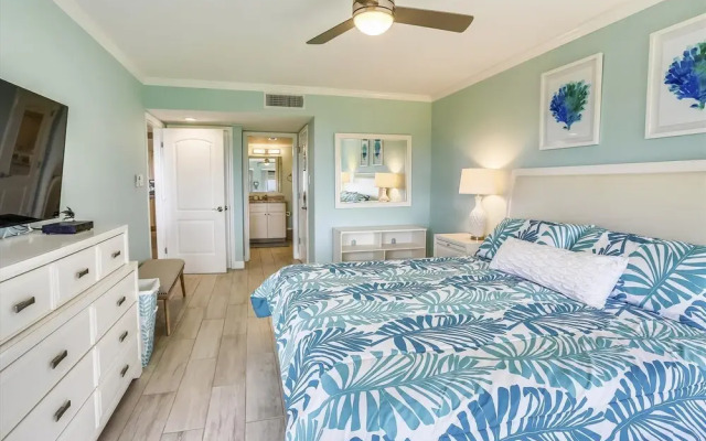 Land's End 303 building 10 All new Fully Updated Bright Granite