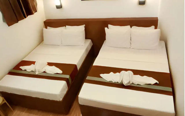 Dy Heritage Suites