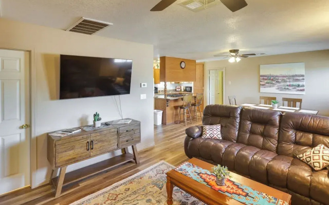 Dog-friendly Bullhead City Home - Walk to Beach!