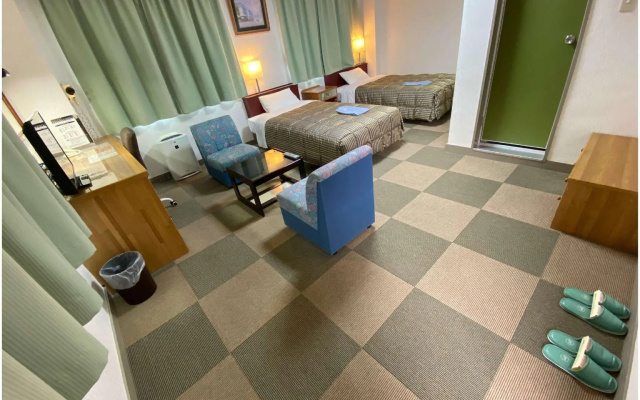 Niimi Business City Hotel
