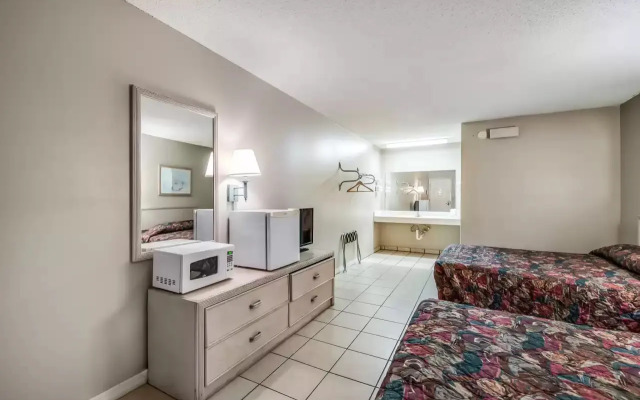 Rodeway Inn Gurdon I-30