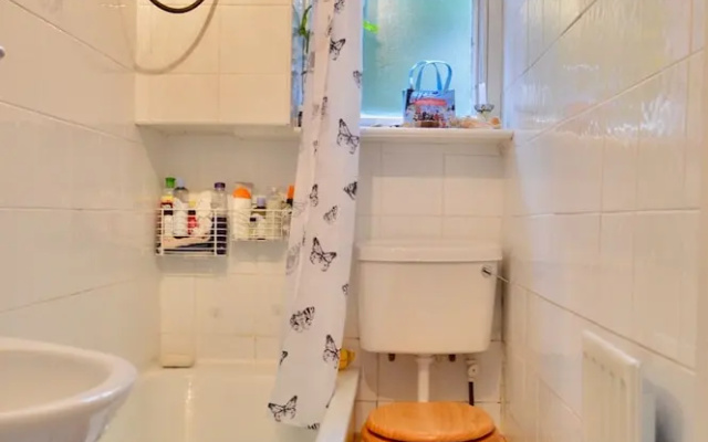 Two Bedroom Flat In Meadowbank