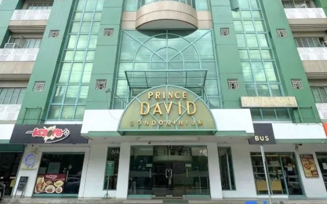2 Bedroom Condo in Quezon City Near Ateneo - Prince David