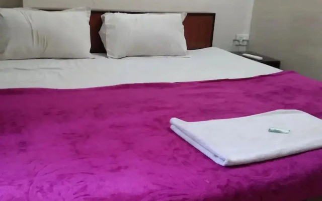Raja Guest House