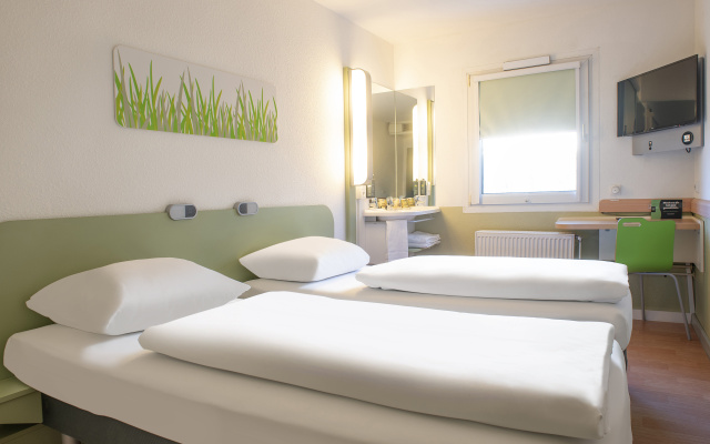 B&B HOTEL Rostock-Broderstorf