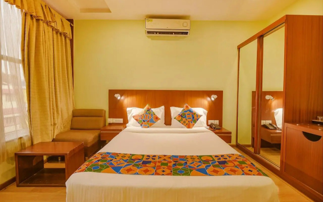 Fabhotel The Btm Palace