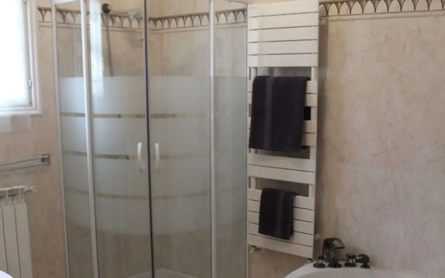 Gorgeous Villa in Montcaret With Private Swimming Pool