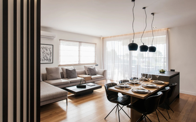 3BD Beachfront Athens Riviera Apartment by TheOlon