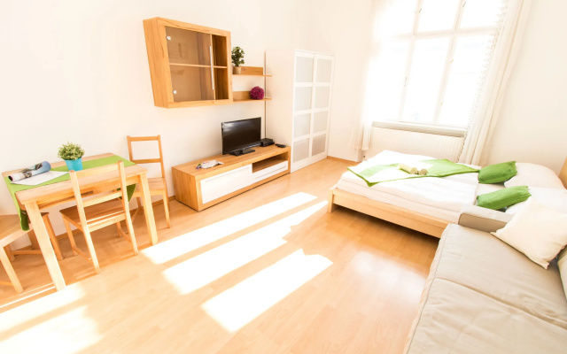 CheckVienna - Apartment Favoritenstrasse