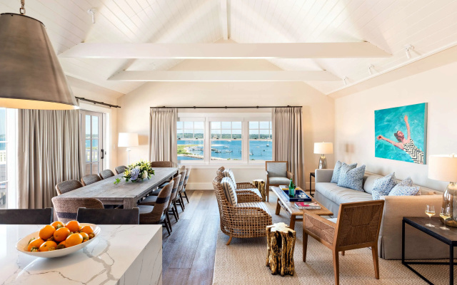 Harbor View Hotel