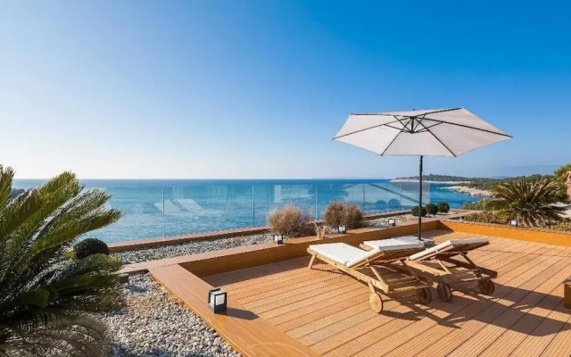 Villa Gloss