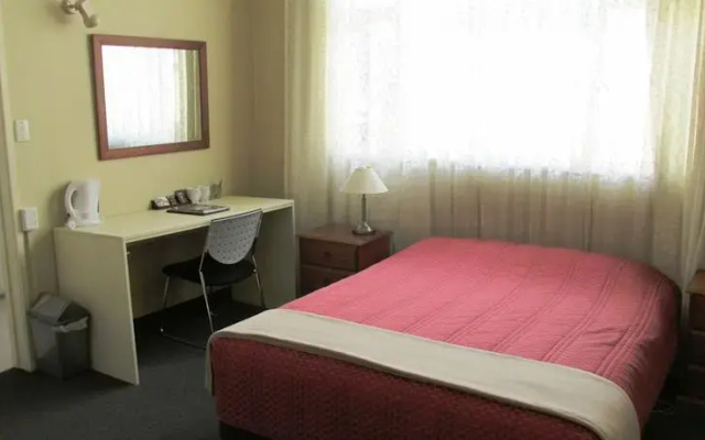 Dunthat Motel