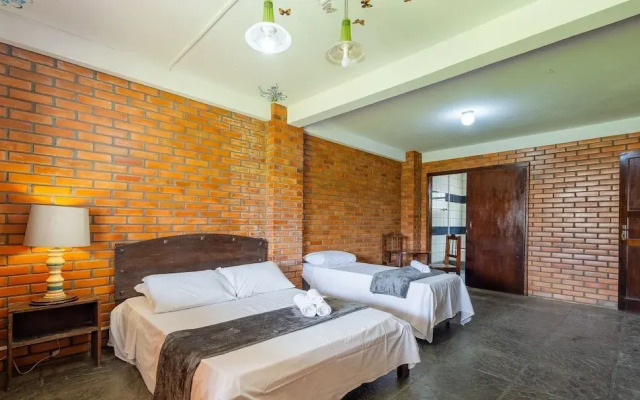 Large 3-bedroom House in Penha Sel0068