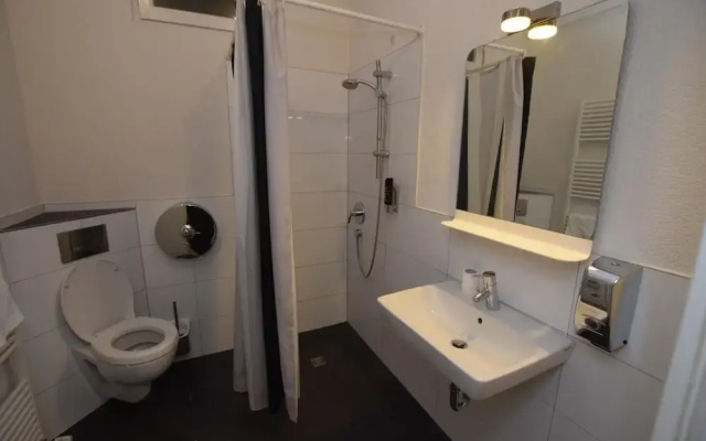 AB Apartment 20