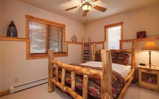 2748 Waterstone Apartment 5