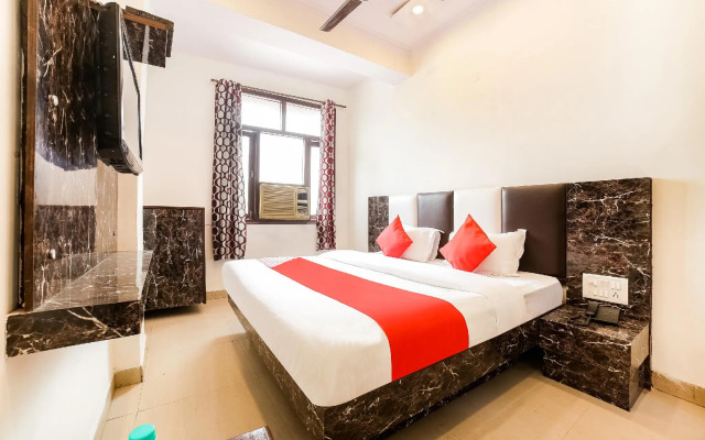 Hotel 3 Star by OYO Rooms