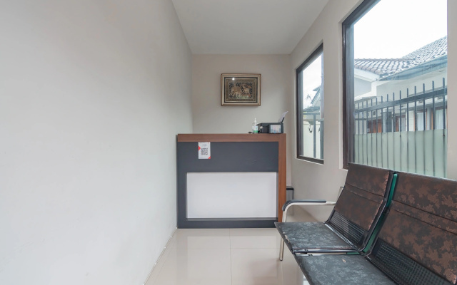RedDoorz Syariah near Stasiun Cianjur