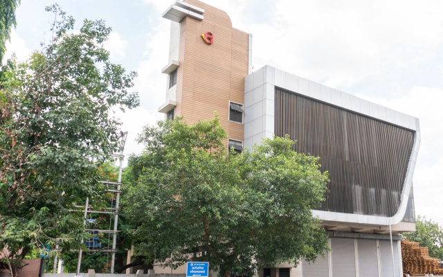 OYO Flagship 28674 Orchid Platinum Guest House