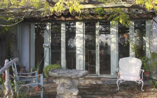 Charming Little House with Pool