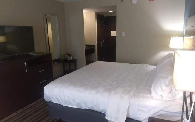 Holiday Inn Harrisburg East by IHG