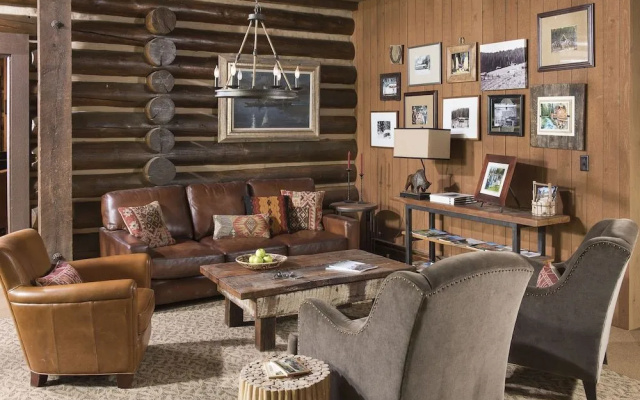 Lone Mountain Ranch