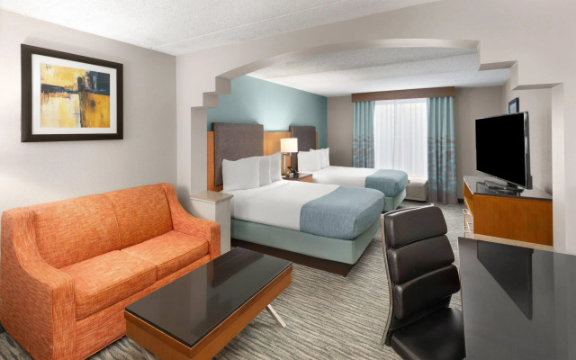 Wingate by Wyndham Greensboro/Coliseum