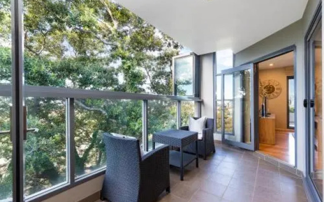 North Sydney Fully Self Contained Modern 2 Bed Apartment (16Wal)