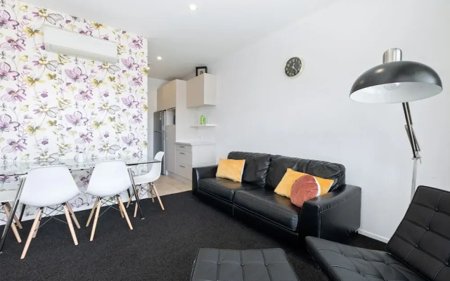 Brookside Gem Modern 2 Bedroom Apartment