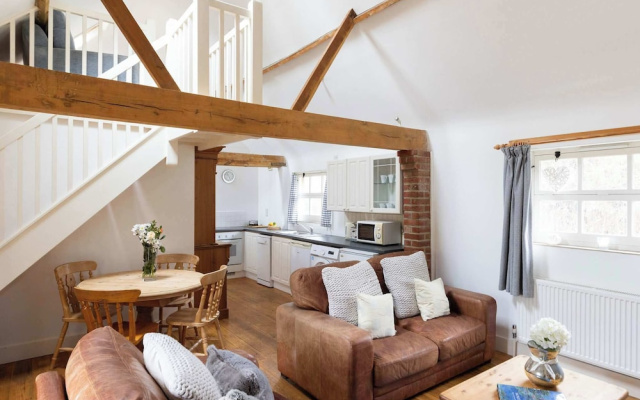 The Dairy - Spacious 3 bed Barn in Sidlesham