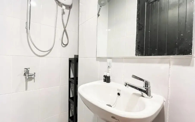 Relaxing And Stylish Studio At Tokyo Riverside Pik 2 Apartment
